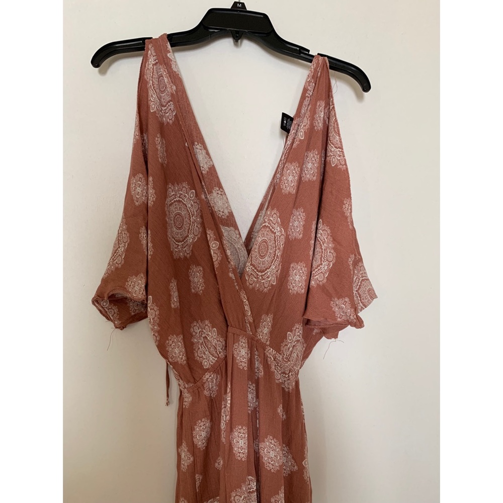 🚫SOLD—Off the shoulder maxi dress—SOLD🚫